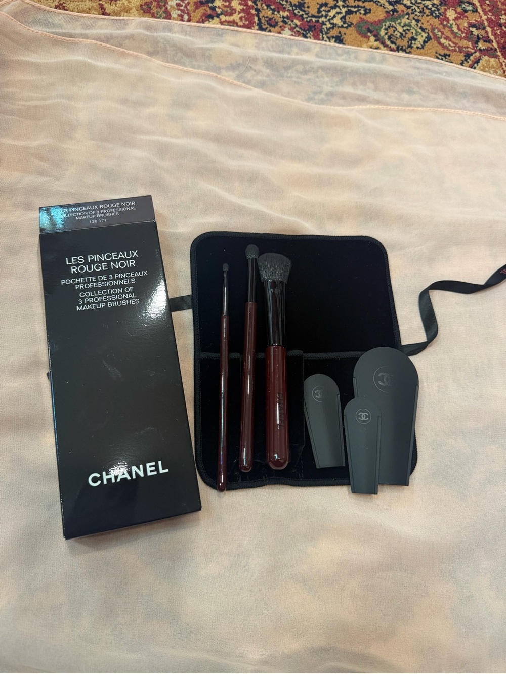CHANEL Les Pinceaux Rouge Noir Collection Of 3 Professional Makeup Brushes
